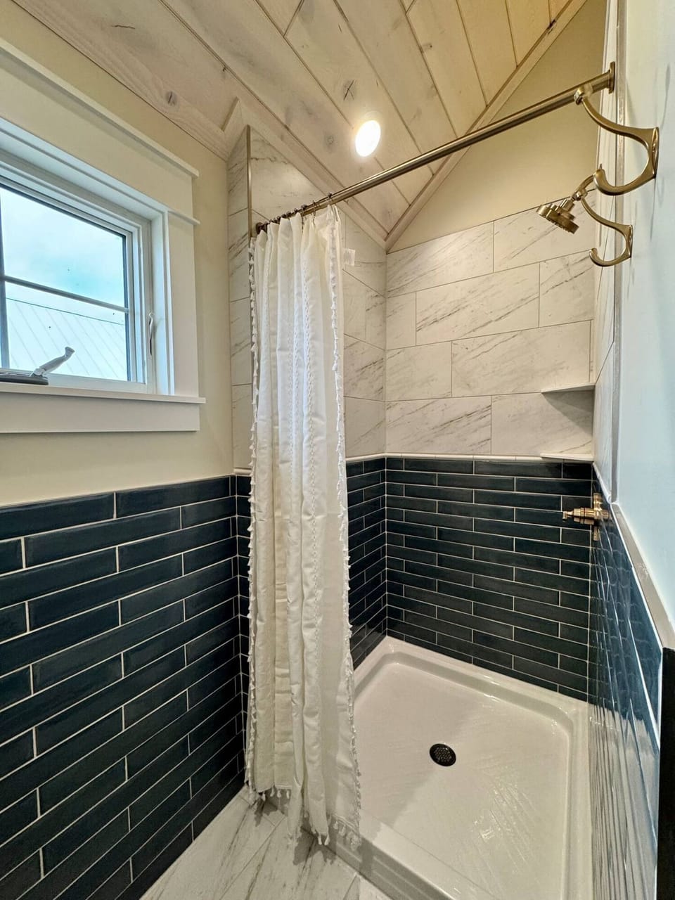 Bathroom20B203