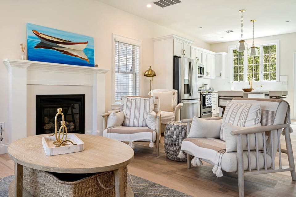 Comfortable living room, open concept