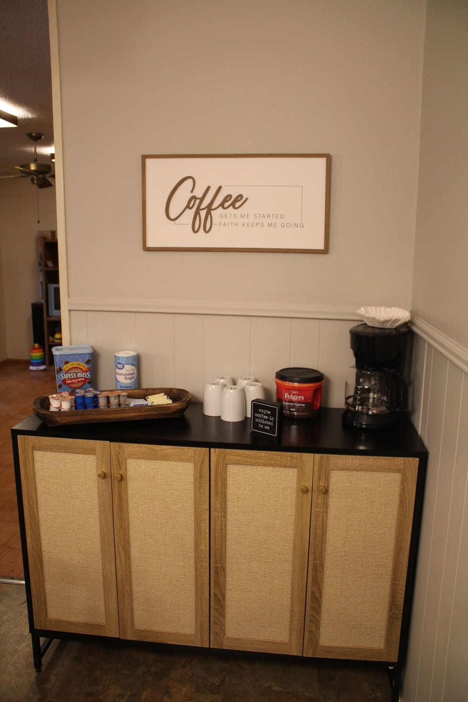 Coffee/hot chocolate bar with sweeteners and creamers provided.