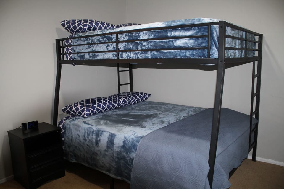3rd bedroom features a full-over-queen bunk bed.