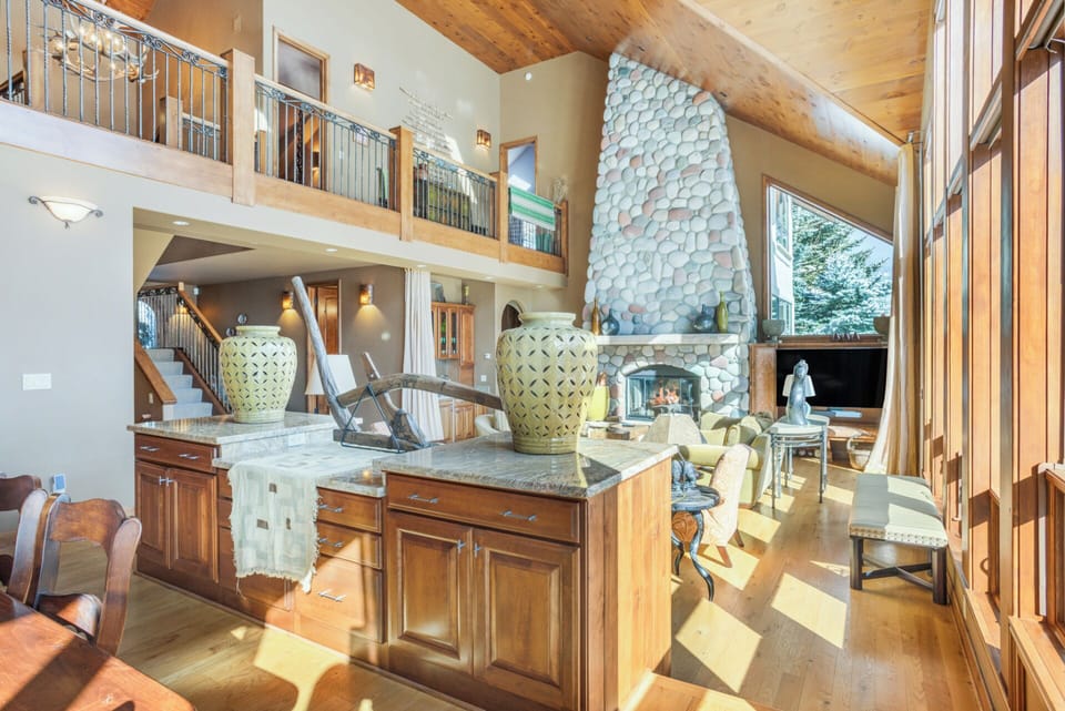 Built in buffet bar