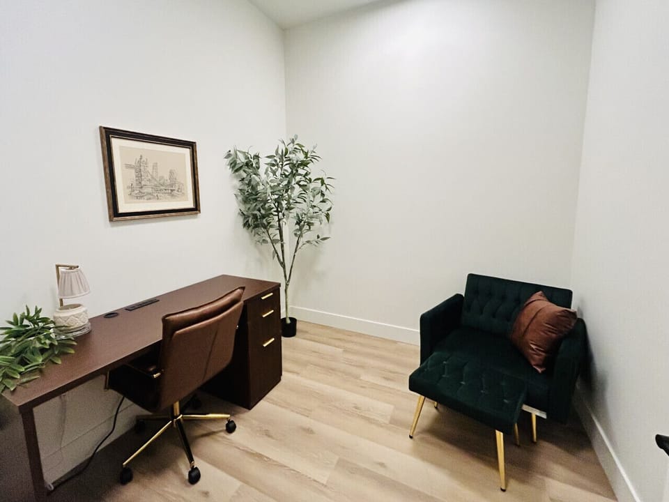 office desk and chair