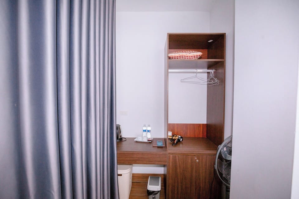 Standard Double Room, Patio, Mountain View | Interior
