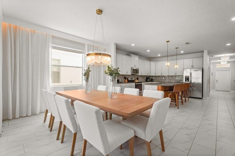 10-4733SleepyHollowDr[2986263]-39
