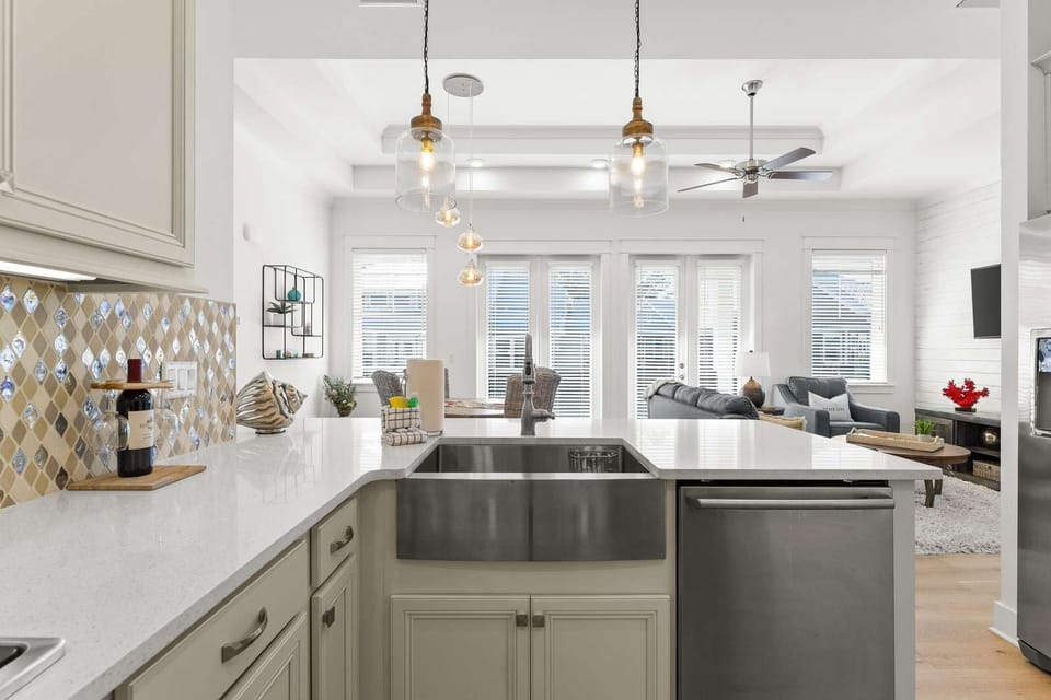 Luxury Apartment, Balcony | Private kitchen