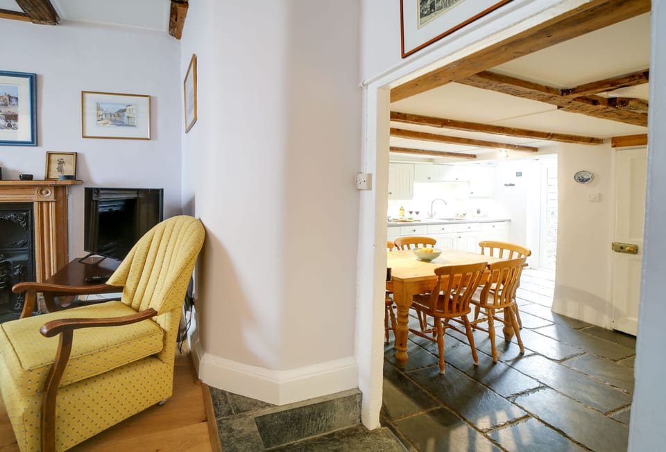 Hardys, Padstow. Ground Floor: The sitting room flows into the kitchen/dining area