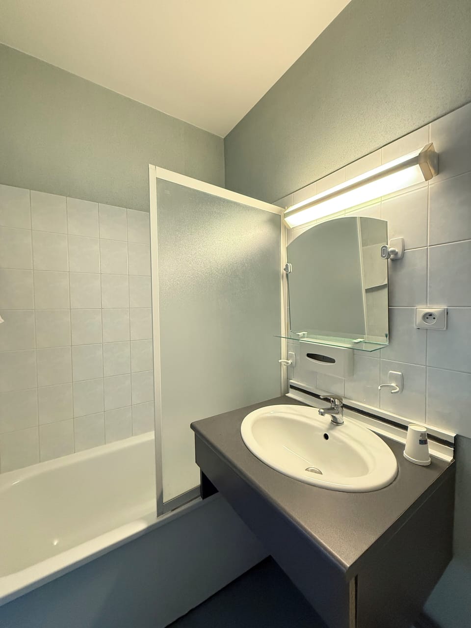 Triple Room | Bathroom