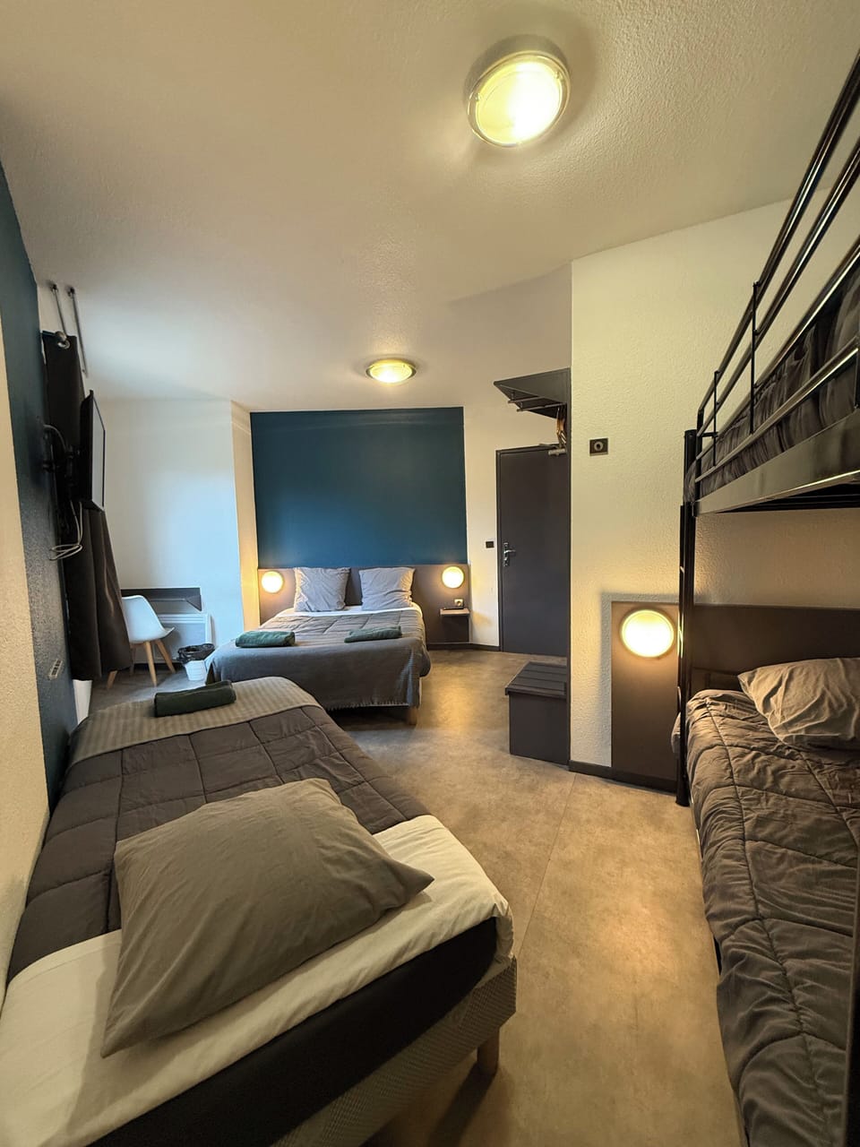 Family Room | Soundproofing, free WiFi, wheelchair access