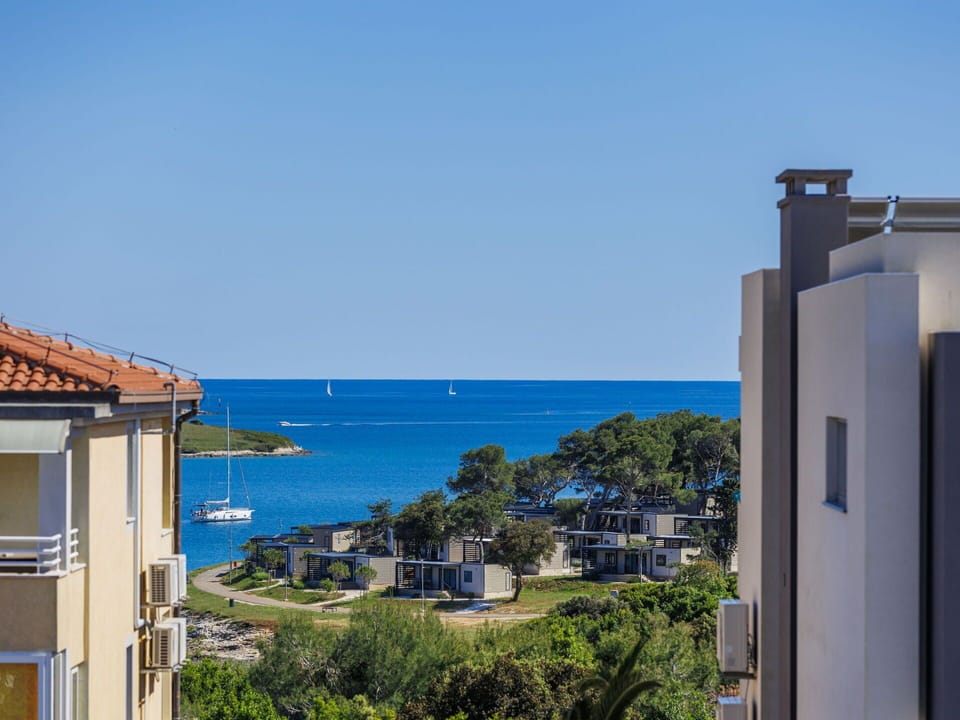 Apartment, Sea, Coast, Ocean, Balcony, Condominium, Beach, Resort Town, Bay