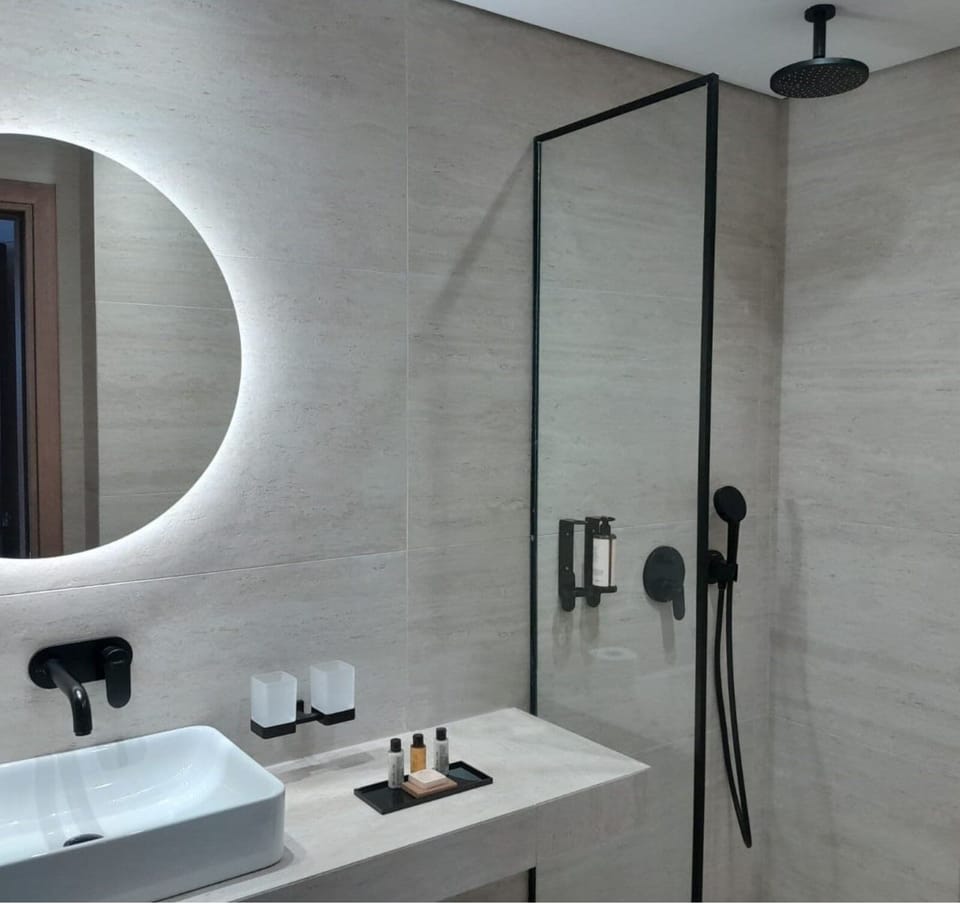 Family Room (2 Adults + 2 Children) | In-room safe, desk, soundproofing, free WiFi