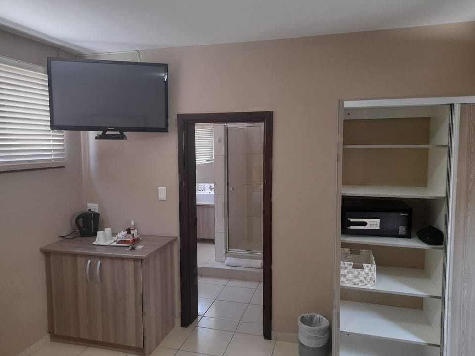 In-room safe, desk, cribs (free), rollaway beds (surcharge)