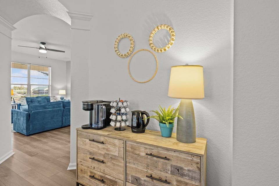 Welcoming Entry Way of bsv_villa2528