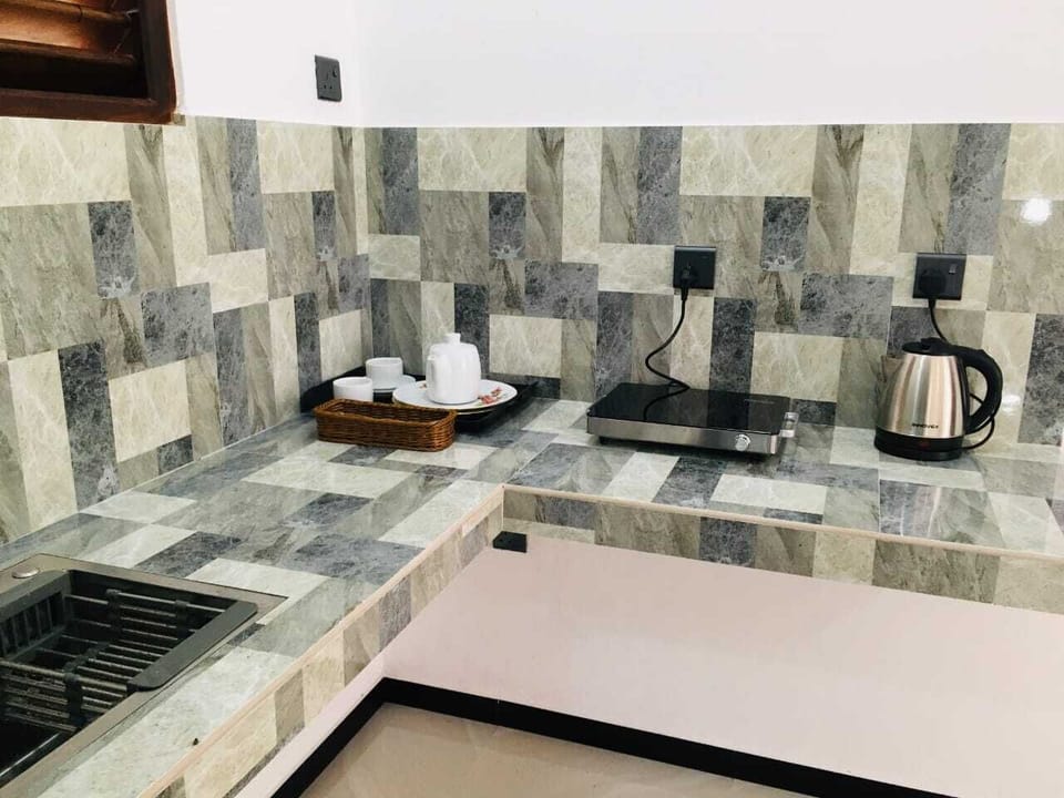 Comfort Triple Room | Private kitchen