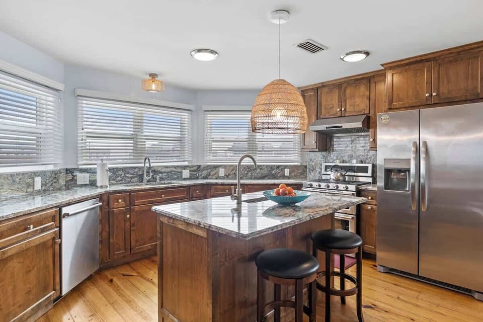 This full kitchen is stocked and ready for delicious meals, whether it’s breakfast with a view or a family feast #KitchenGoals