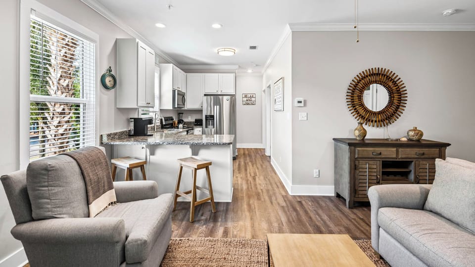 Condo, 2 Queen Beds, Balcony, Garden View (Hidden Lake Condominiums 314) | Living area
