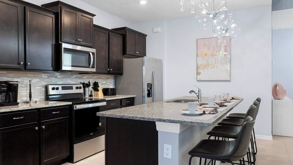 House (Multiple Bedrooms) | Interior
