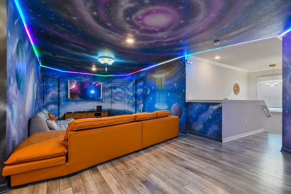 House (Multiple Bedrooms) | Interior