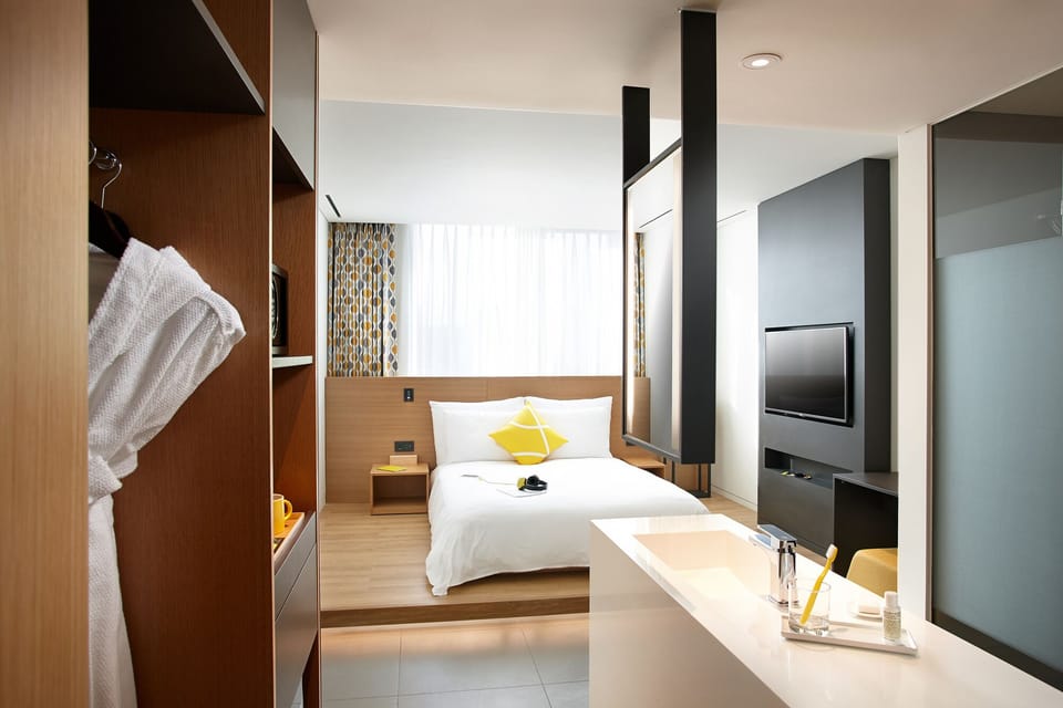 Superior Double Room, 1 Double Bed | Premium bedding, down comforters, pillowtop beds, in-room safe