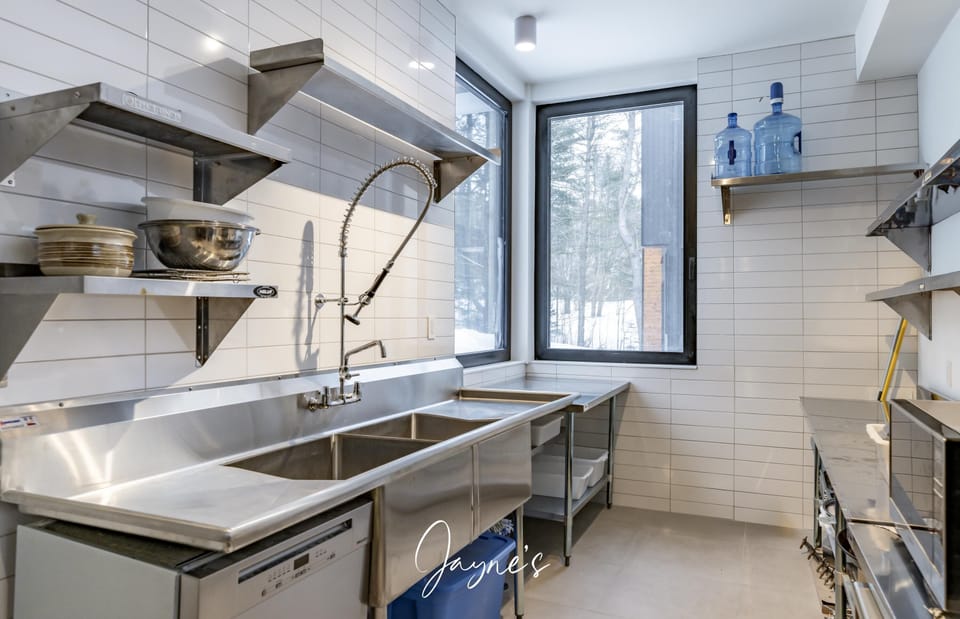 Professional Chef's Kitchen &amp; Pantry
