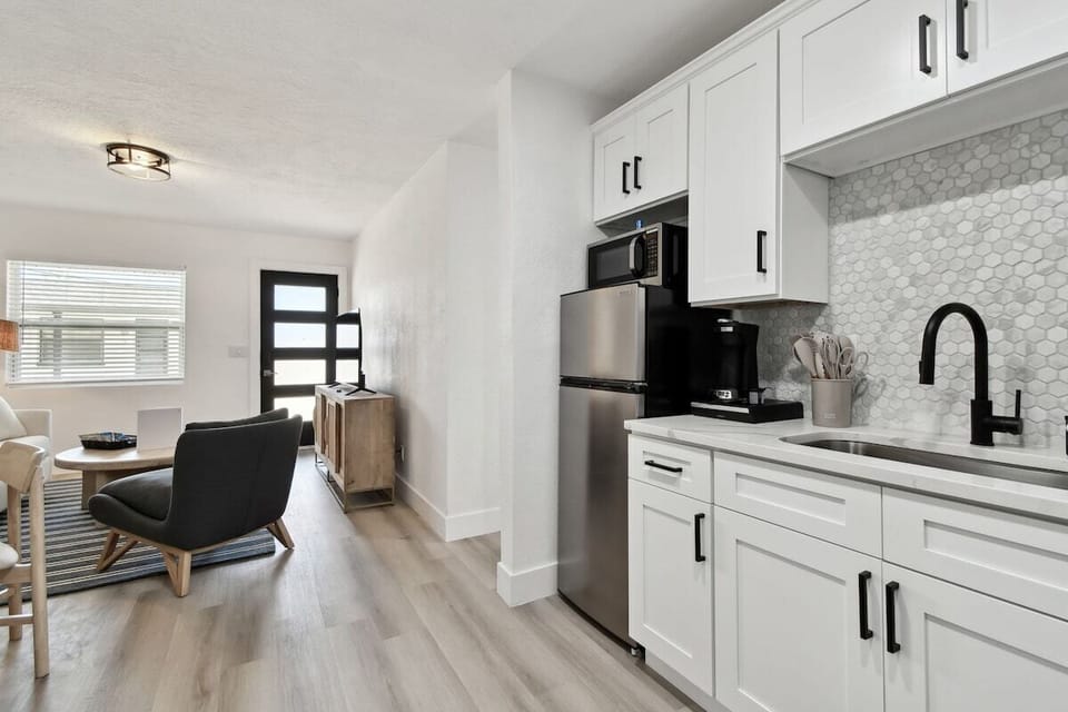 Apartment (1 Bedroom) | Interior