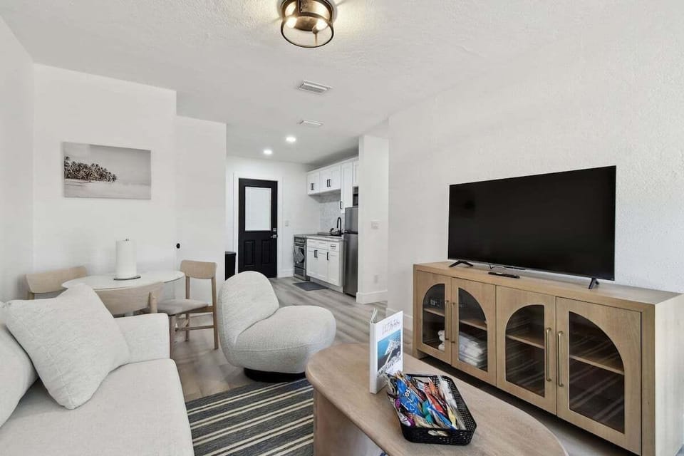 Apartment (1 Bedroom) | Interior