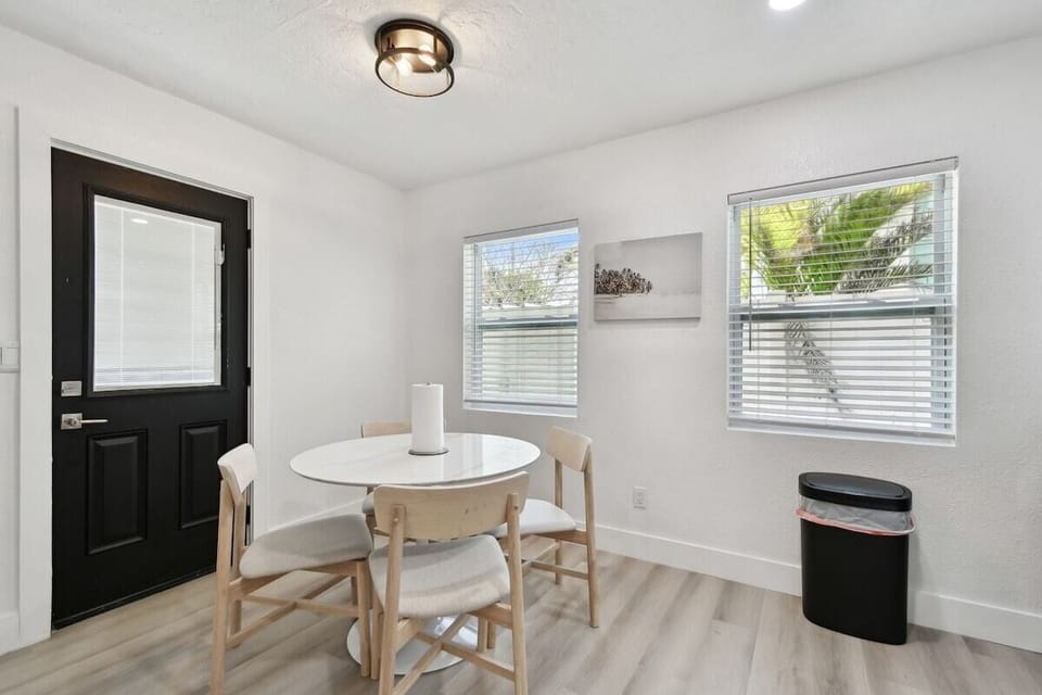 Apartment (1 Bedroom) | Interior