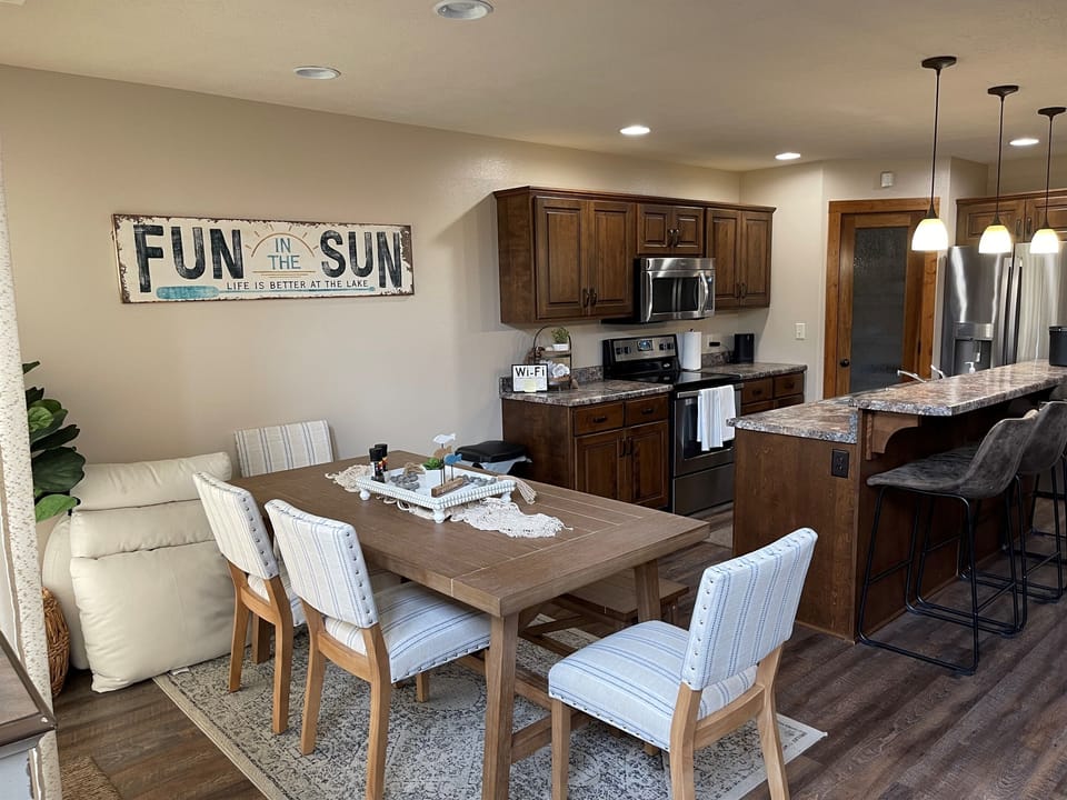 Dining area/Kitchen