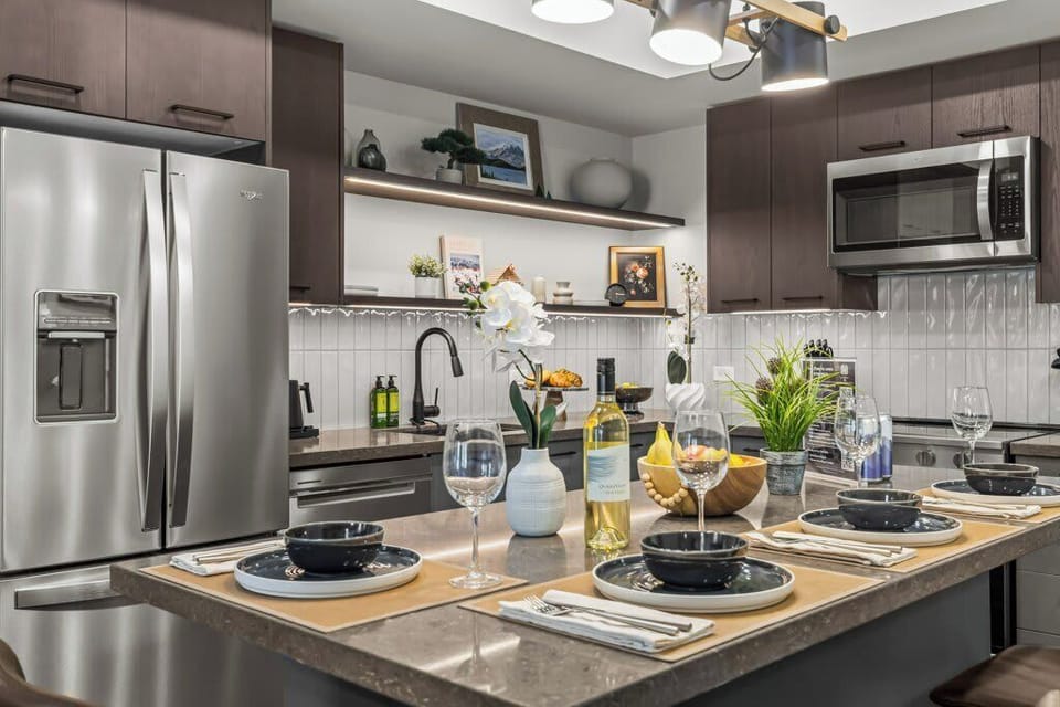 Fully stocked Chefs Kitchen! 