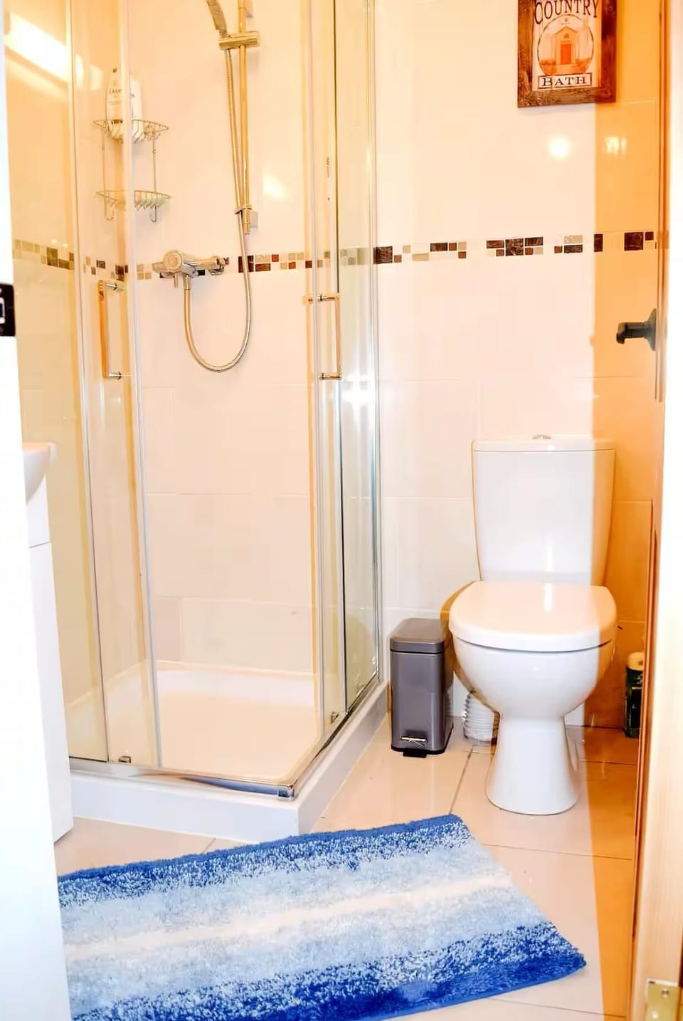 Ensuite bathroom 