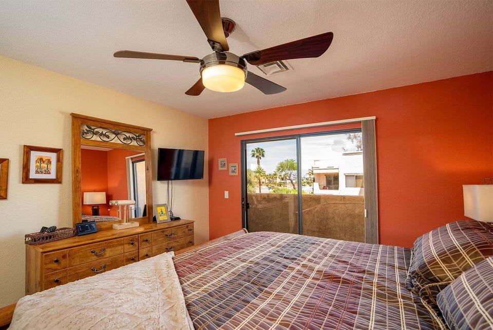Sweet Town Home on the Island Villa in Lake Havasu City