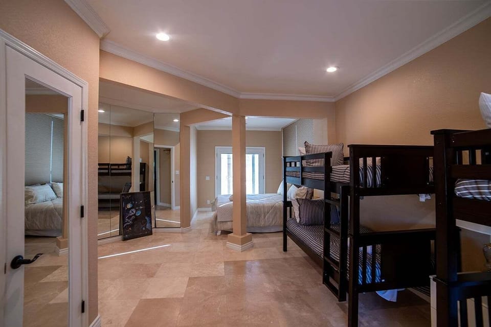 Luxury Golf Course Retreat on Hogan Cottage in Lake Havasu City