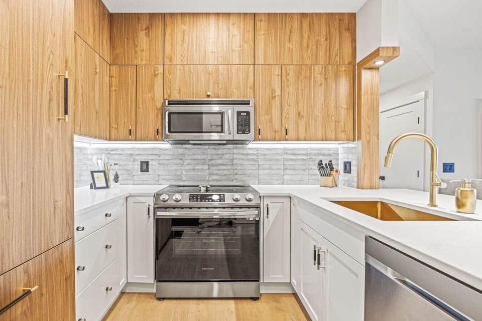 Prepare your favourite meals in this kitchen.