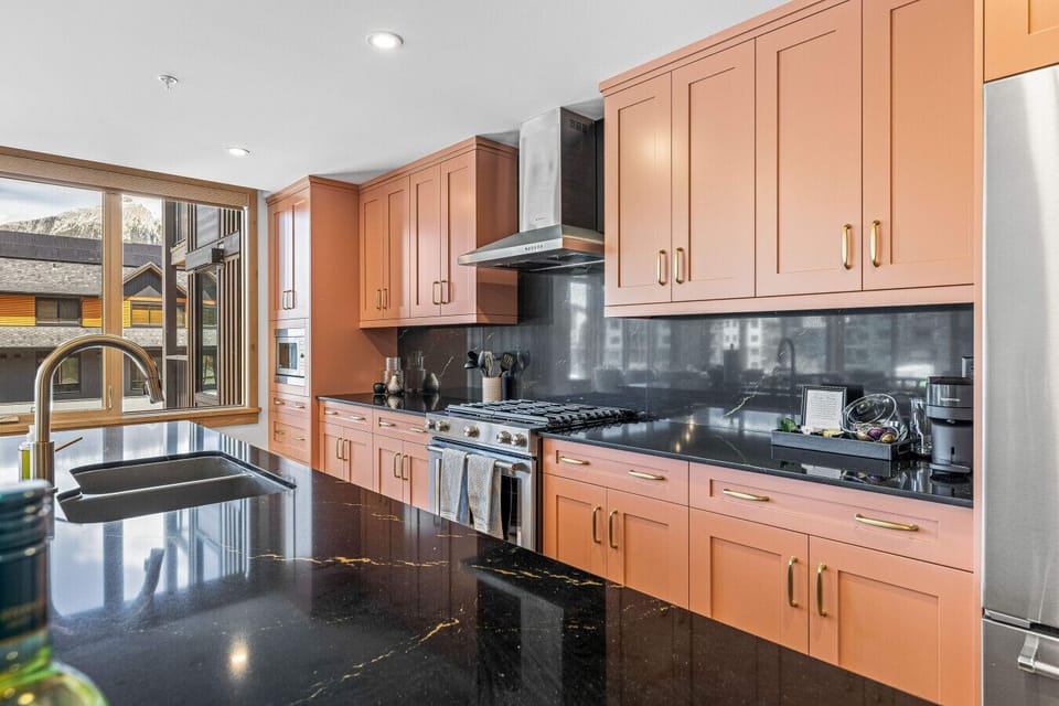 A chef’s dream! This lavish gourmet kitchen features all new stainless steel appliances and comes complete with everything you need for cooking your favourite family meals