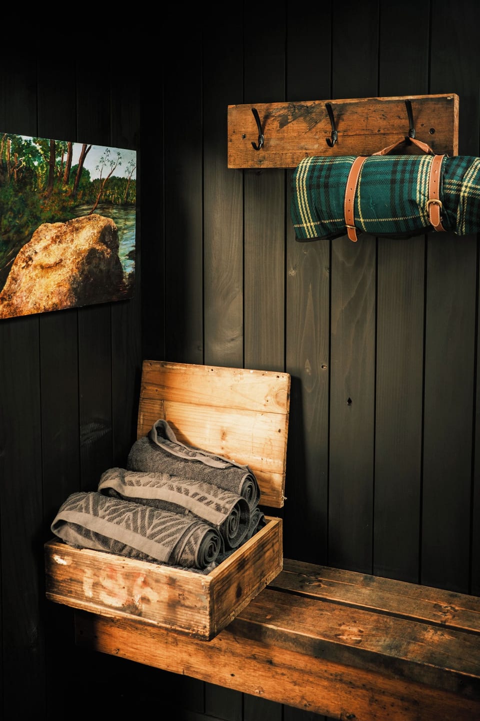 Mud room with towels for sauna and outdoor bath
