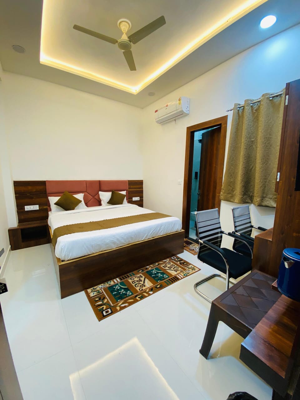 Deluxe Double or Twin Room | Free WiFi