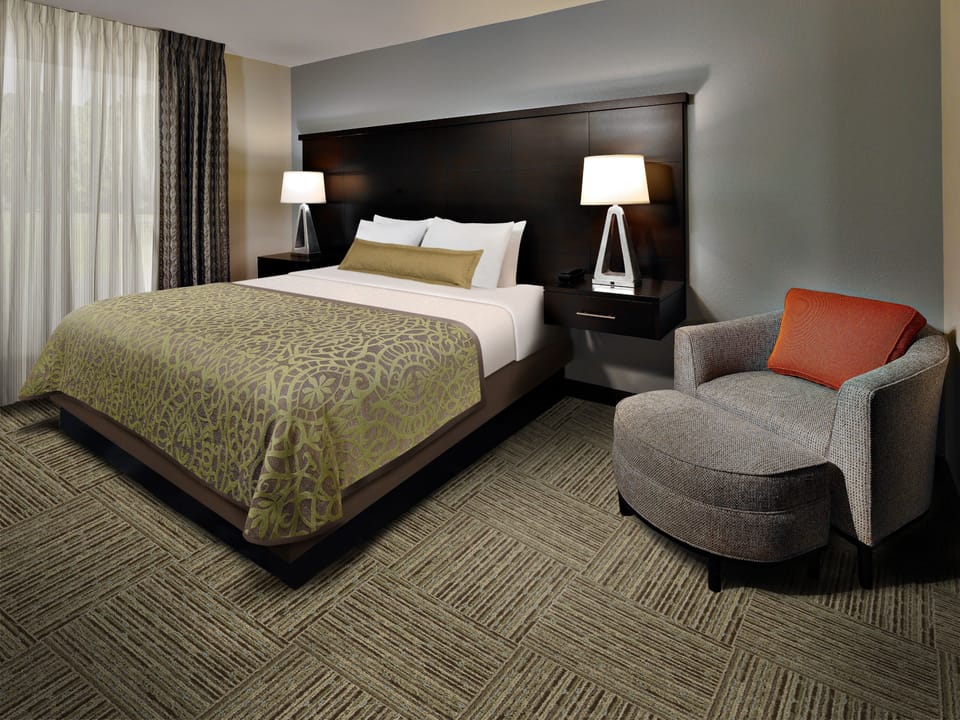 In-room safe, desk, laptop workspace, iron/ironing board