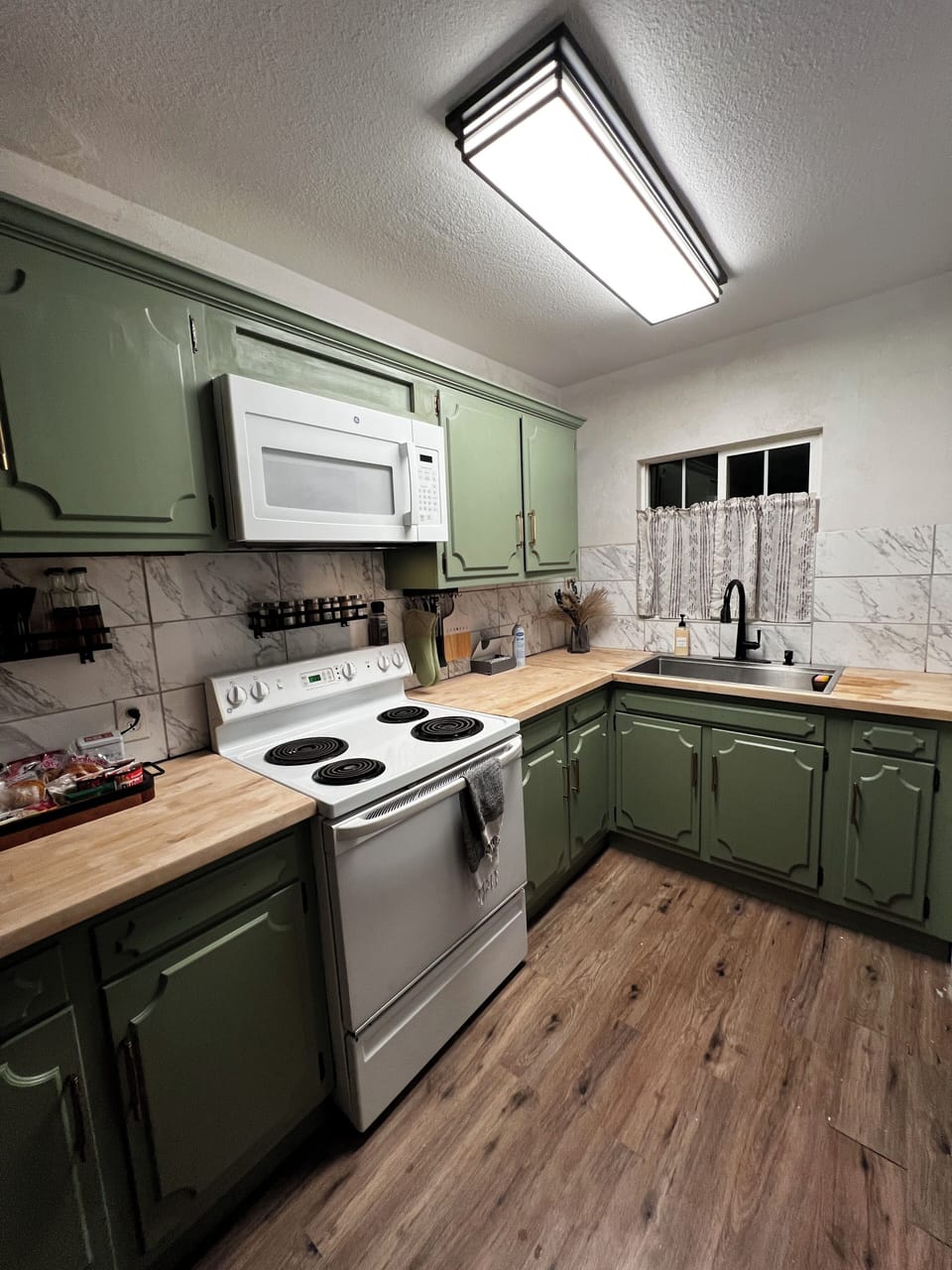 Fully stocked kitchen