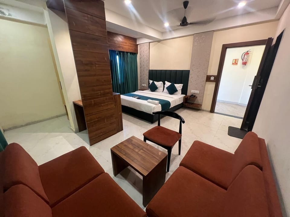 Deluxe Room | WiFi (free), bed sheets