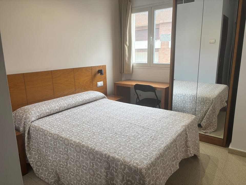 Basic Double Room | Desk, free WiFi