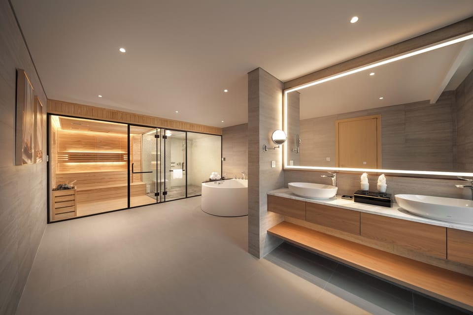 Presidential Suite | Bathroom | Shower, rainfall showerhead, hair dryer, bathrobes