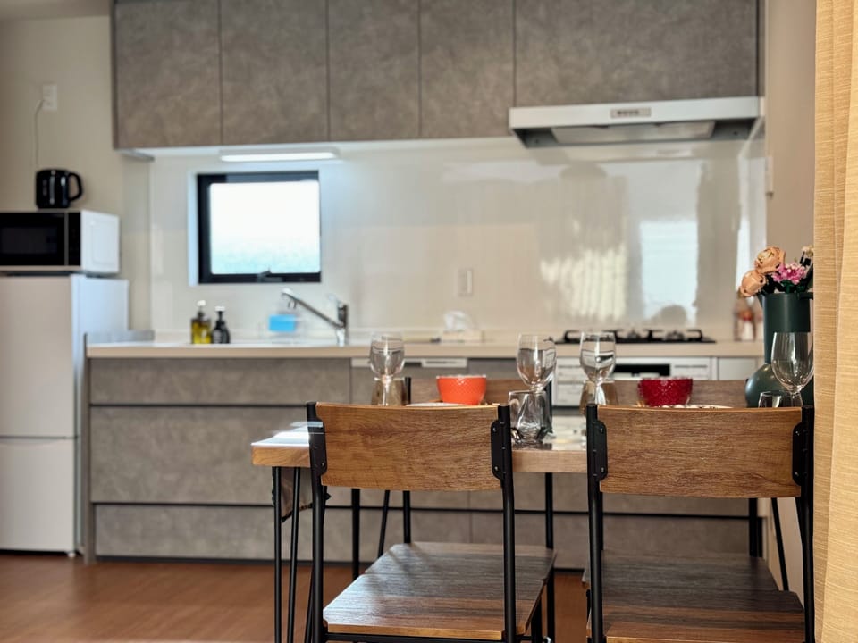 Family Villa, City View | Private kitchen | Electric kettle