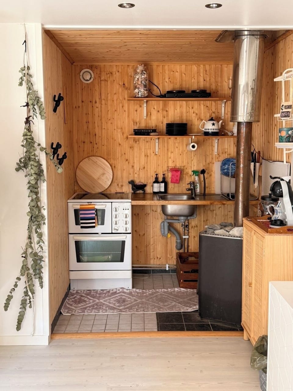 Cabin, Smoking, Patio | Private kitchen