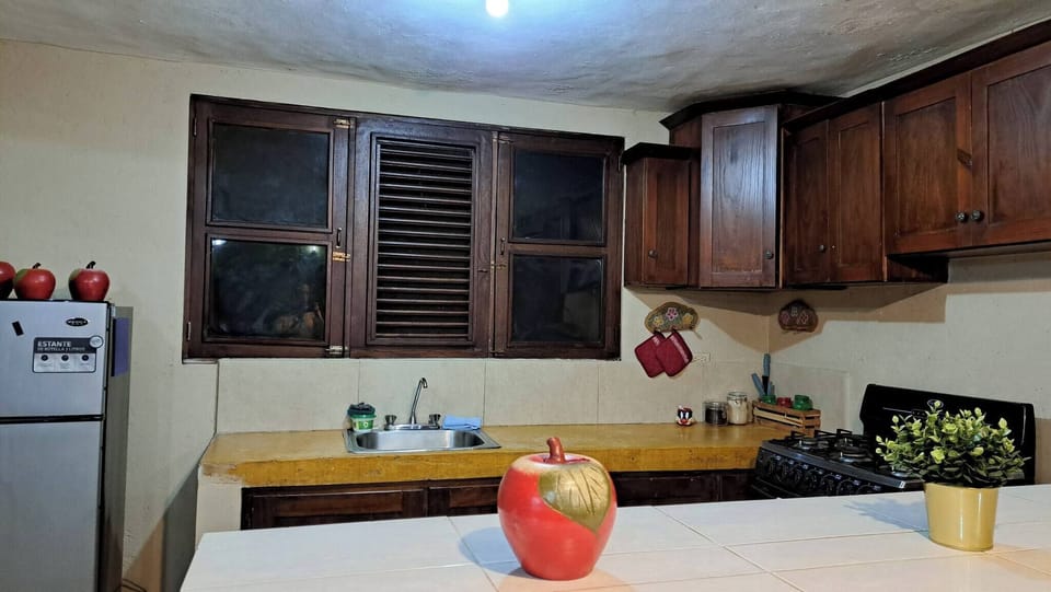 House, 3 Bedrooms, Smoking, Balcony | Interior