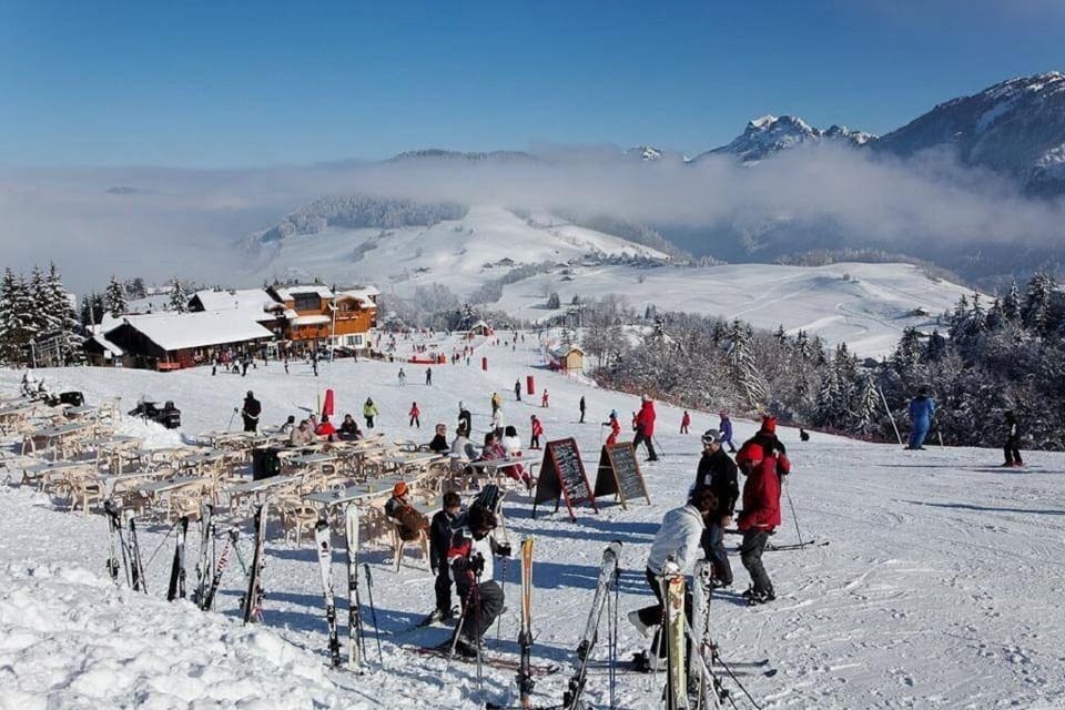 Snow and ski sports