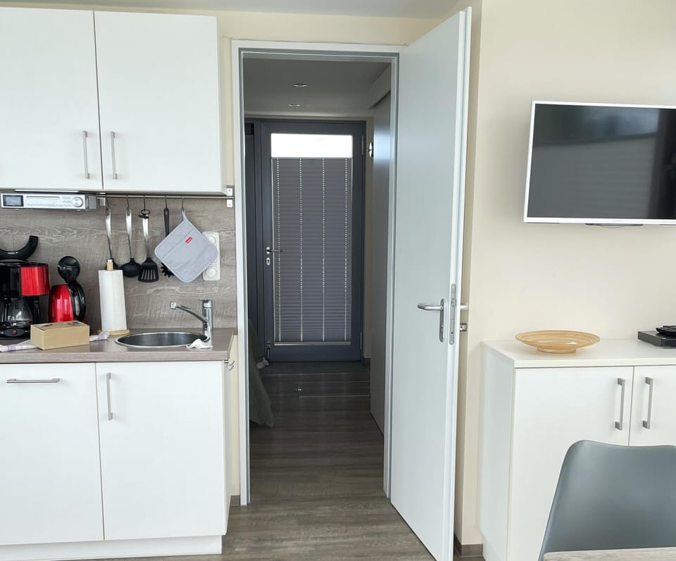 Mobile Home | Private kitchen