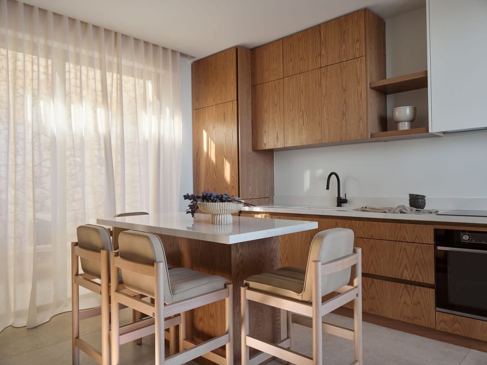 Designed for effortless cooking and sharing.