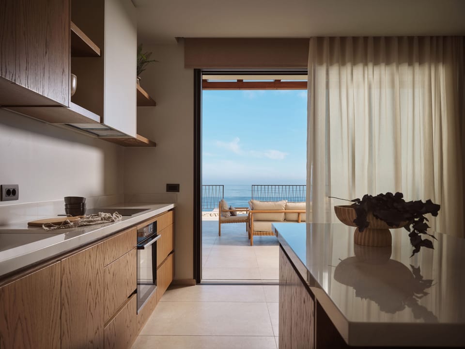 Thoughtfully designed dining for meaningful moments.