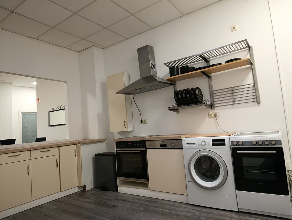 Condo, City View | Private kitchen | Fridge, oven, stovetop, dishwasher