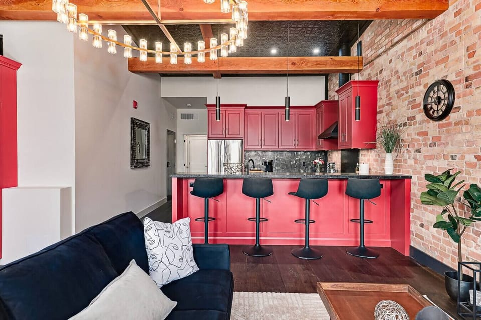 The large island is perfect for morning coffee, casual meals, or catching up while someone cooks. Plenty of space to spread out and relax.