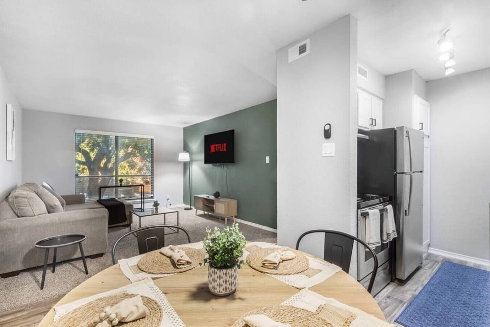 Bright and cozy dining space ideal for meals before heading to AT&T Stadium or enjoying a relaxed dinner after events. Perfect for couples, families, or small groups.